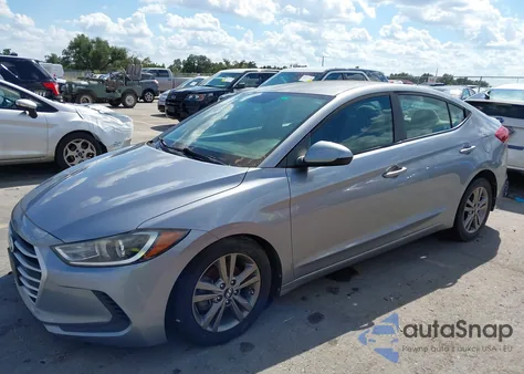 2017 Hyundai Elantra Se z USA, uszkodzony, nr VIN 5NPD84LF5HH004951